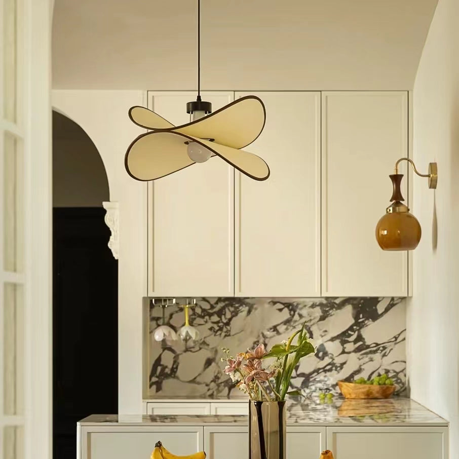 Suspension en tissu beige de style créatif