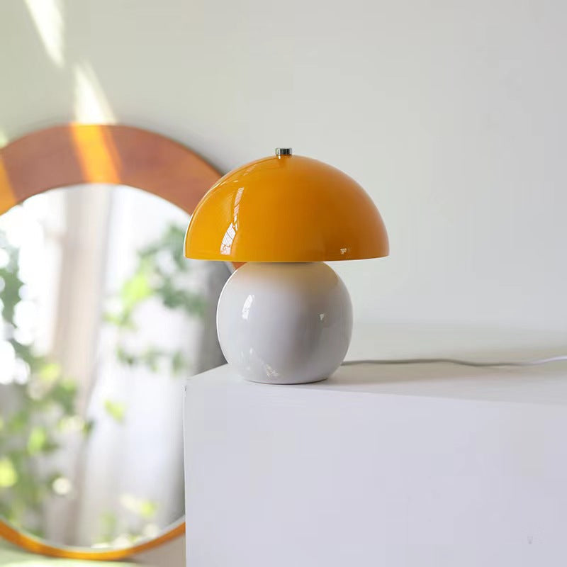 Italian Style Cream Ceramic Table Lamp