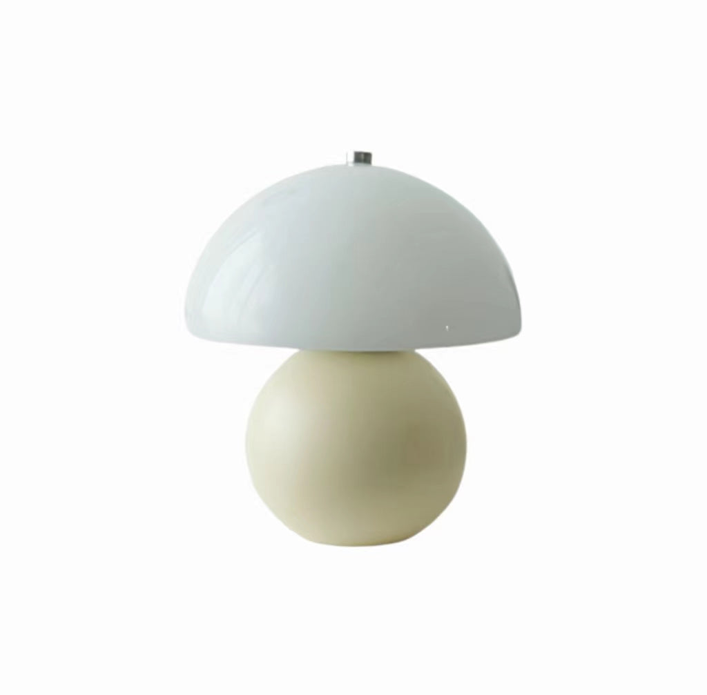 Italian Style Cream Ceramic Table Lamp