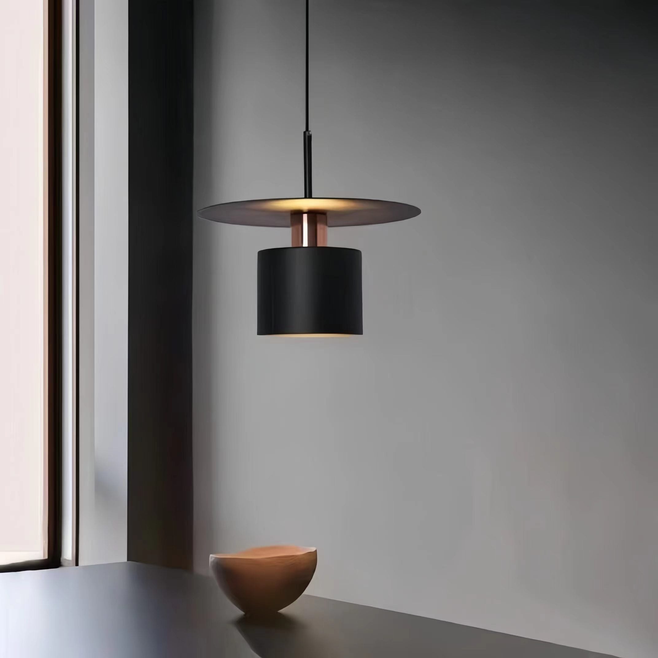Italian Modern Minimalist Iron Pendant Light