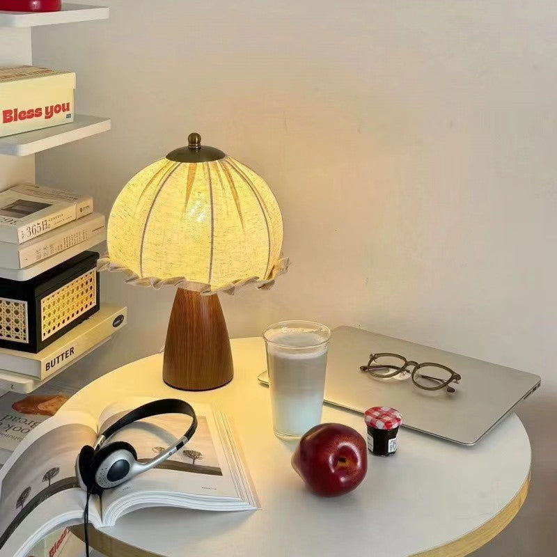 Retro Rustic Walnut Ceramic Table Lamp