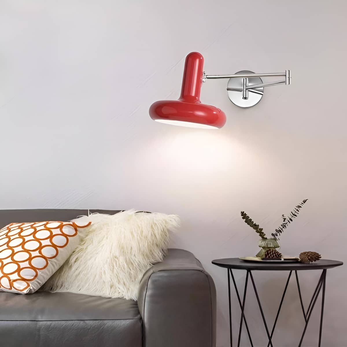 Moderne Lesewandleuchte fürs Bett mit ausziehbarem Arm