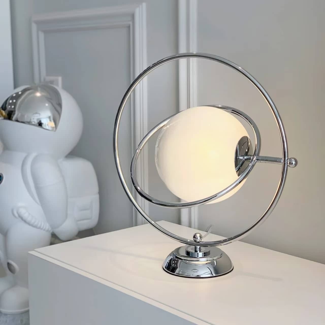 Space Age Rotatable Glass Planet Table Lamp