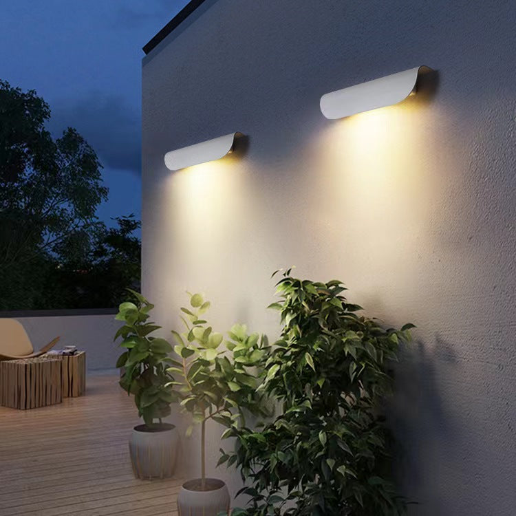 Modern Waterproof LED Outdoor Wall Light