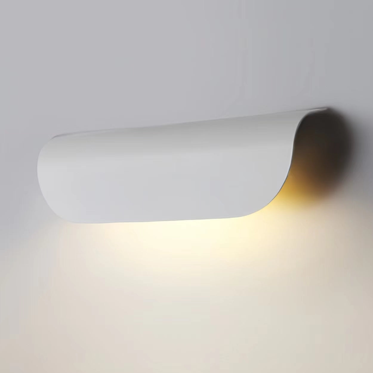 Modern Waterproof LED Outdoor Wall Light
