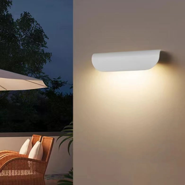 Modern Waterproof LED Outdoor Wall Light