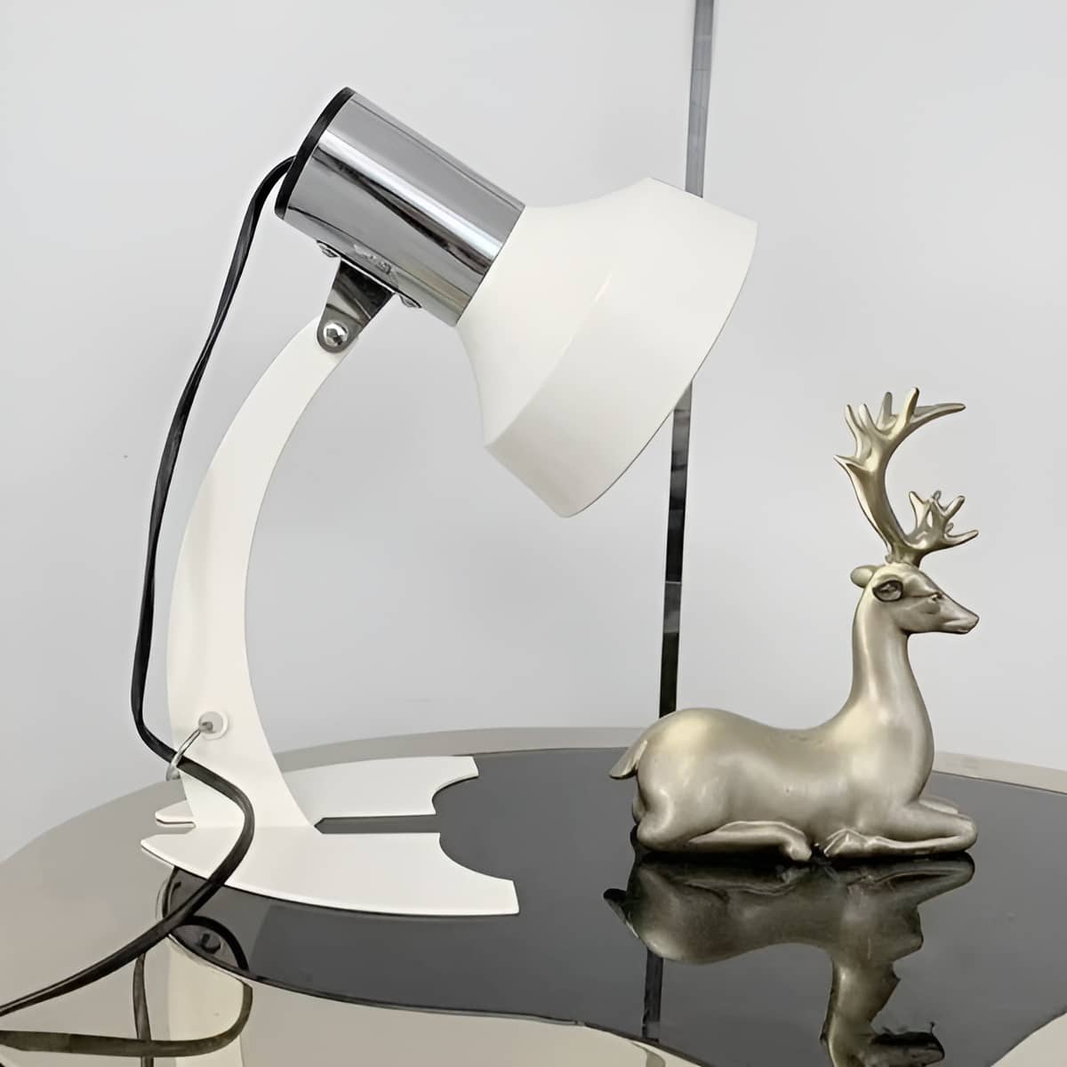 Industrial Fish Tail Arch Metal Table Lamp