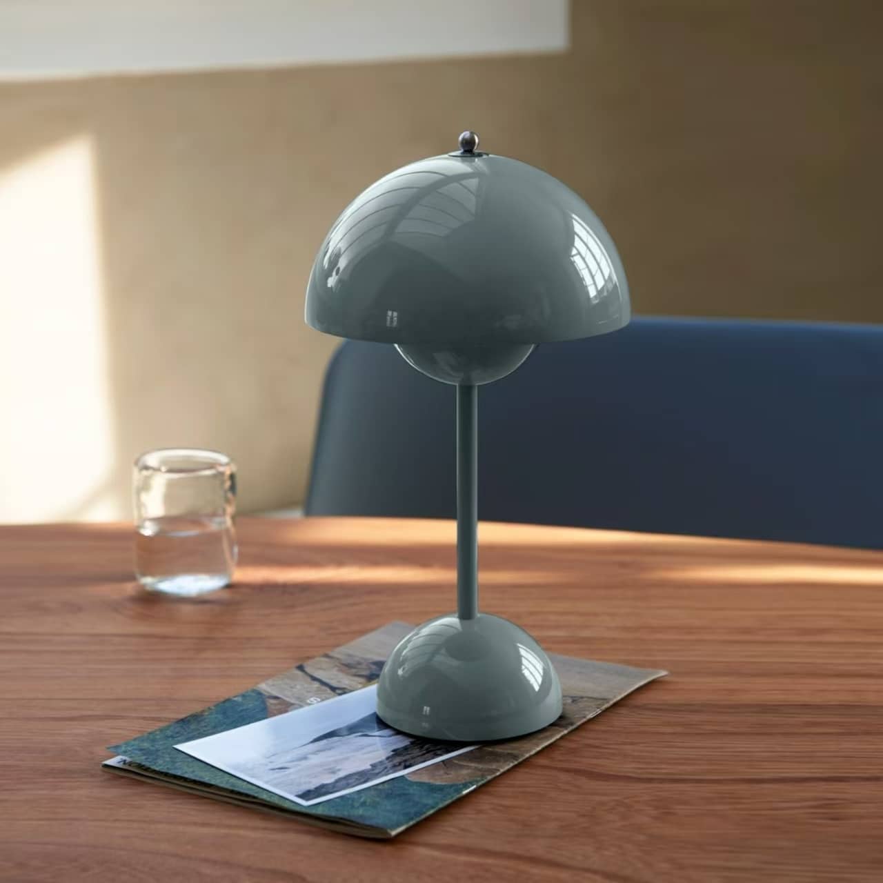 Scandinavian Minimalist Flowerpot Rechargeable Table Lamp