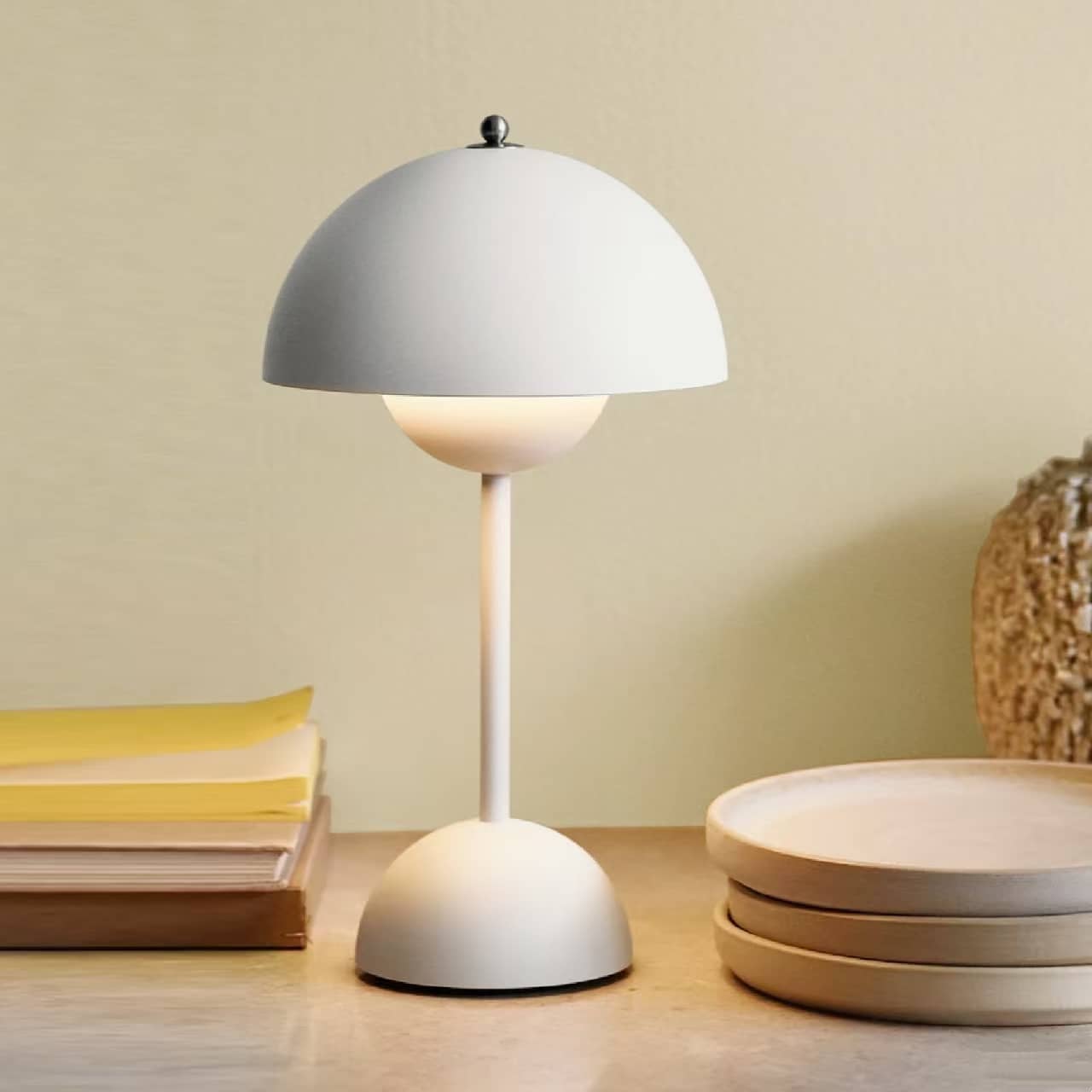 Scandinavian Minimalist Flowerpot Rechargeable Table Lamp