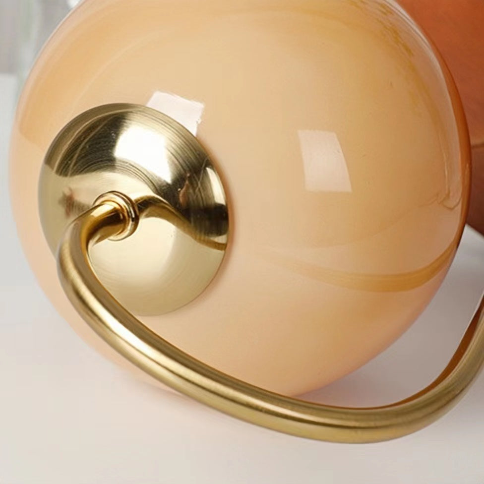 Orangefarbene Retro-Kerzenwärmerlampe im Bauhaus-Stil