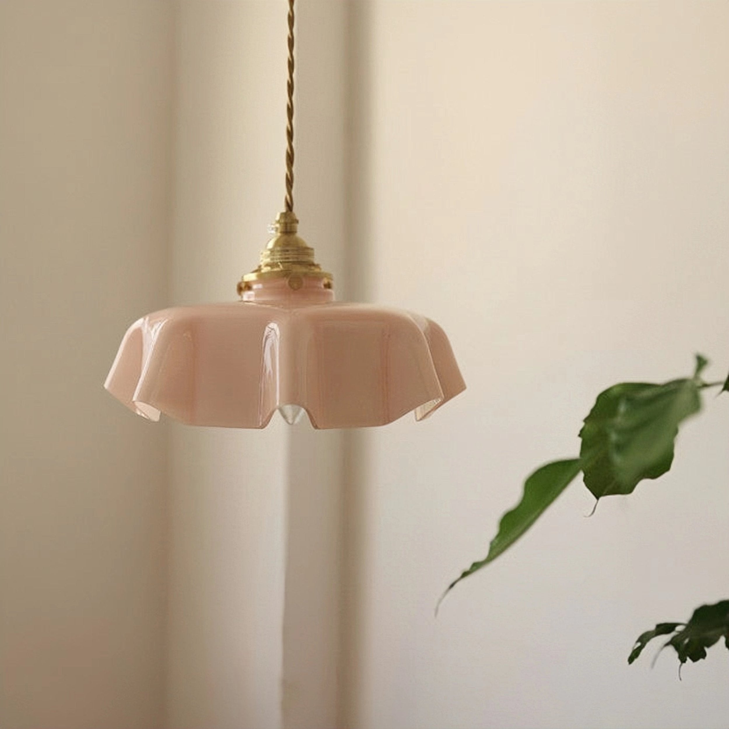 Retro Cream Flower Glass Pendant Light