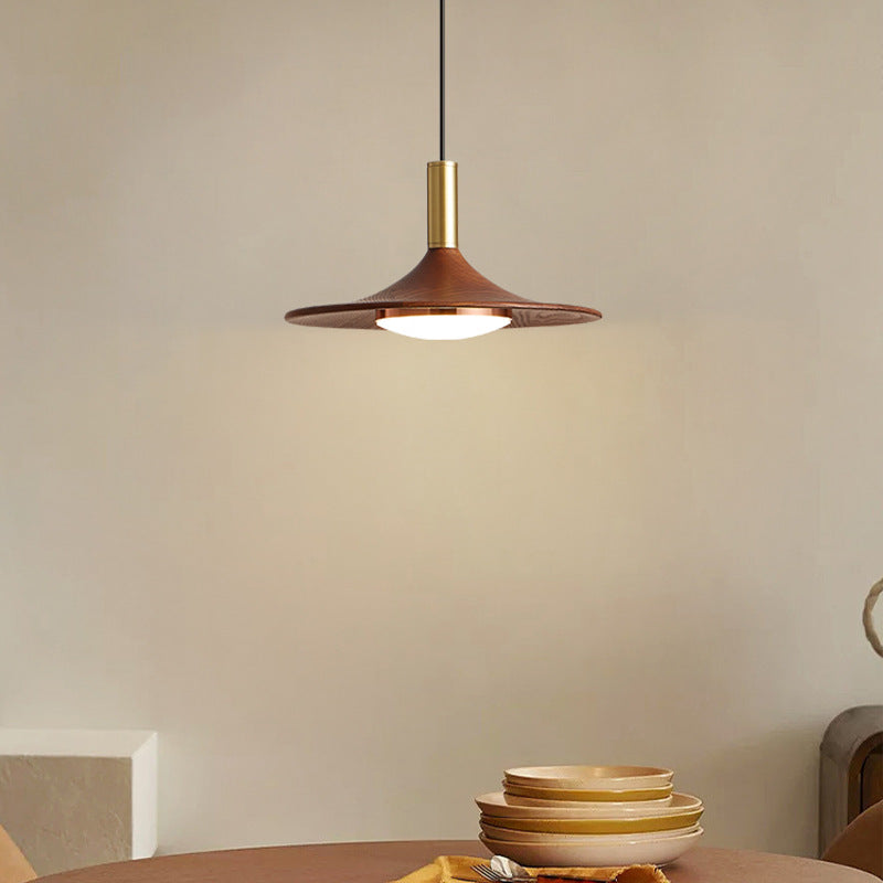 Retro Minimalist Flying Saucer Metal Pendant Light