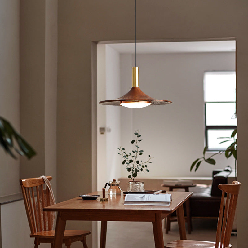 Retro Minimalist Flying Saucer Metal Pendant Light