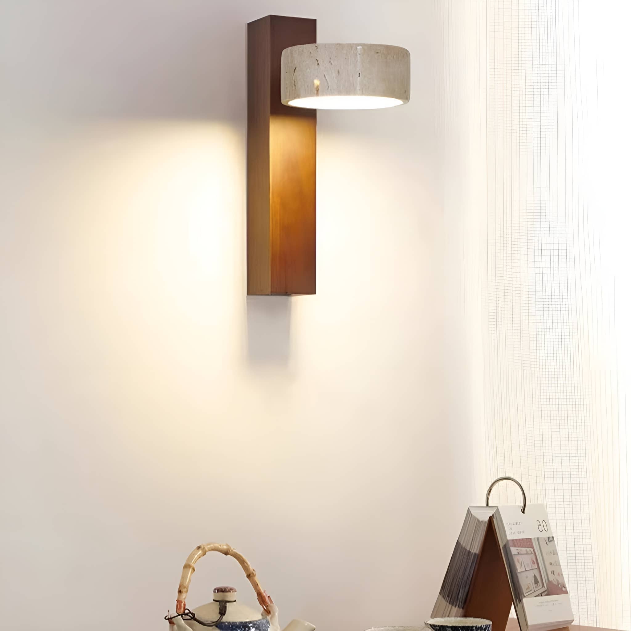 Retro Rotatable Natural Wooden Wall Light