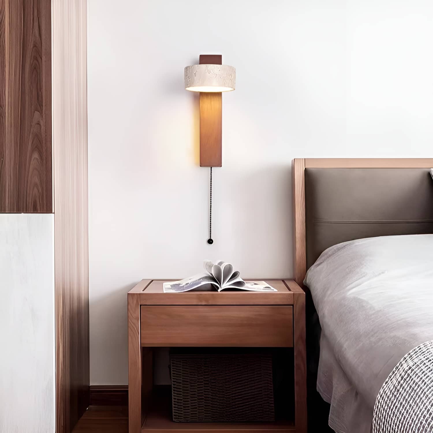 Retro Rotatable Natural Wooden Wall Light