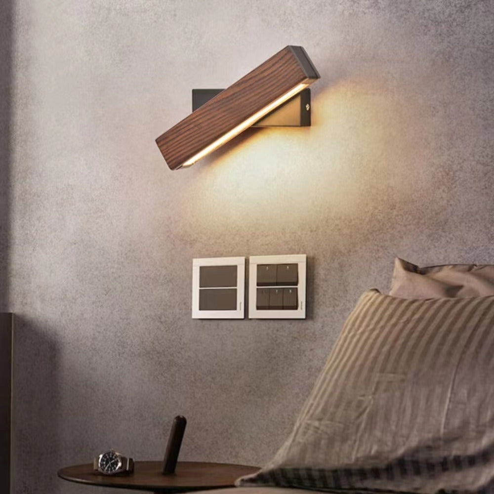 Rotatable LED Nordic Solid Wood Wall Light