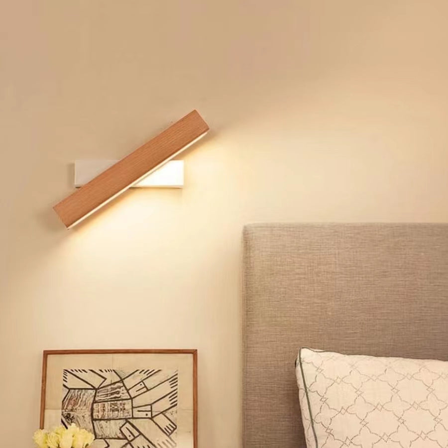 Rotatable LED Nordic Solid Wood Wall Light