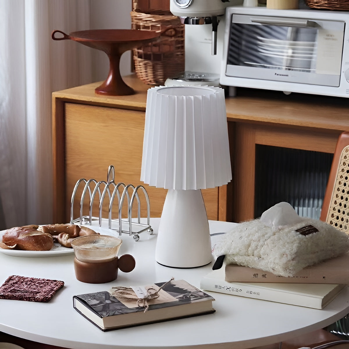 Scandinavian Style Pleated Small Glass Table Lamp