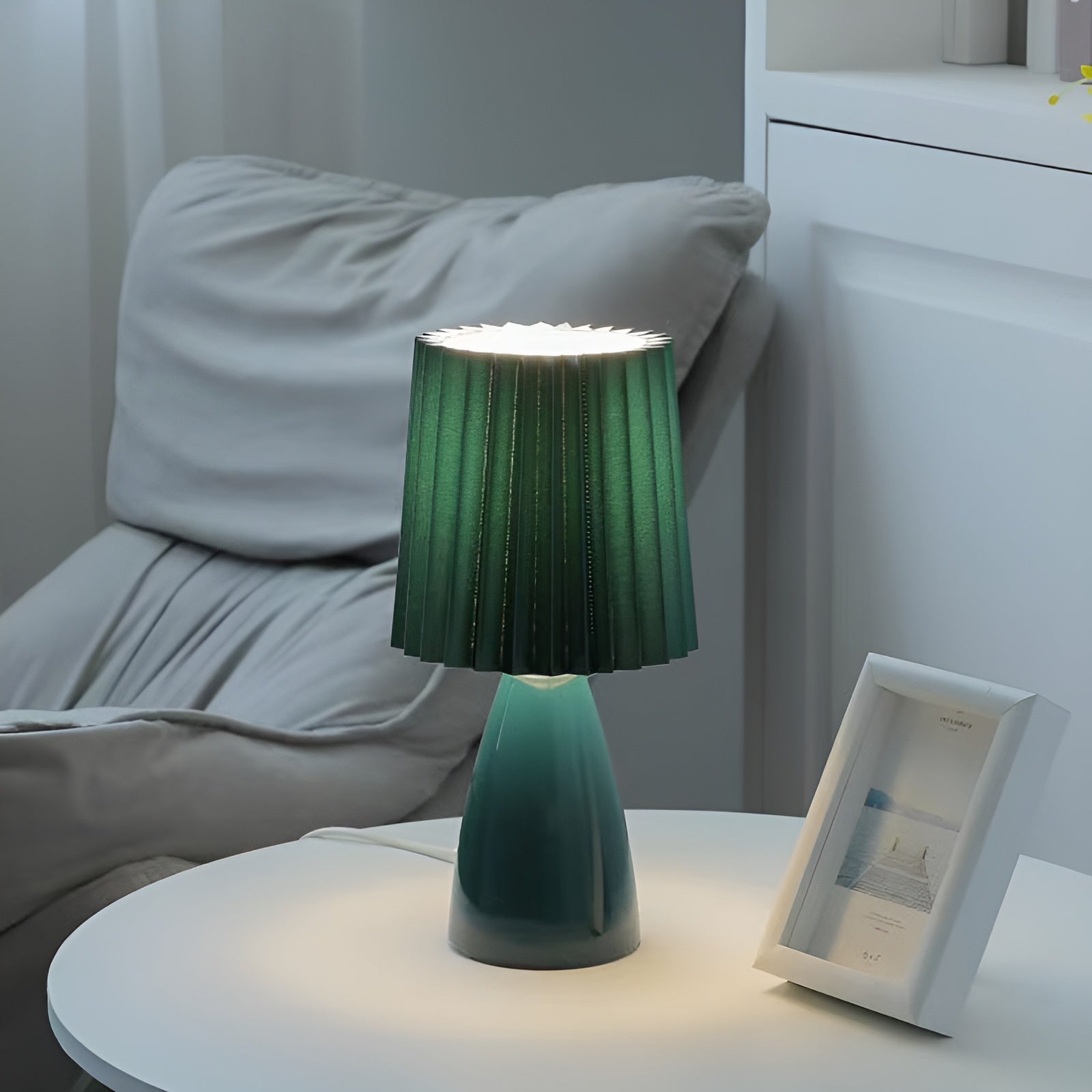 Scandinavian Style Pleated Small Glass Table Lamp
