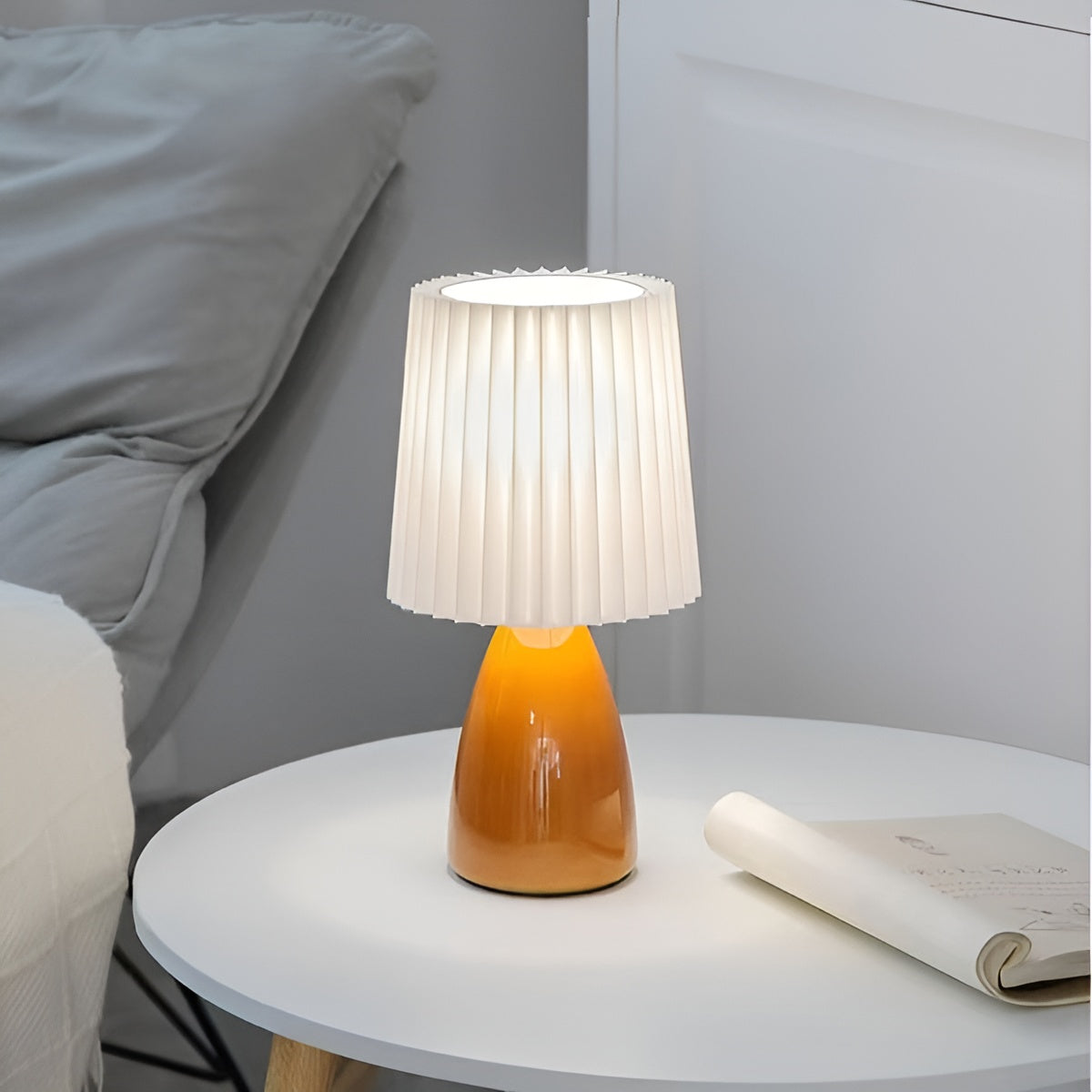 Scandinavian Style Pleated Small Glass Table Lamp