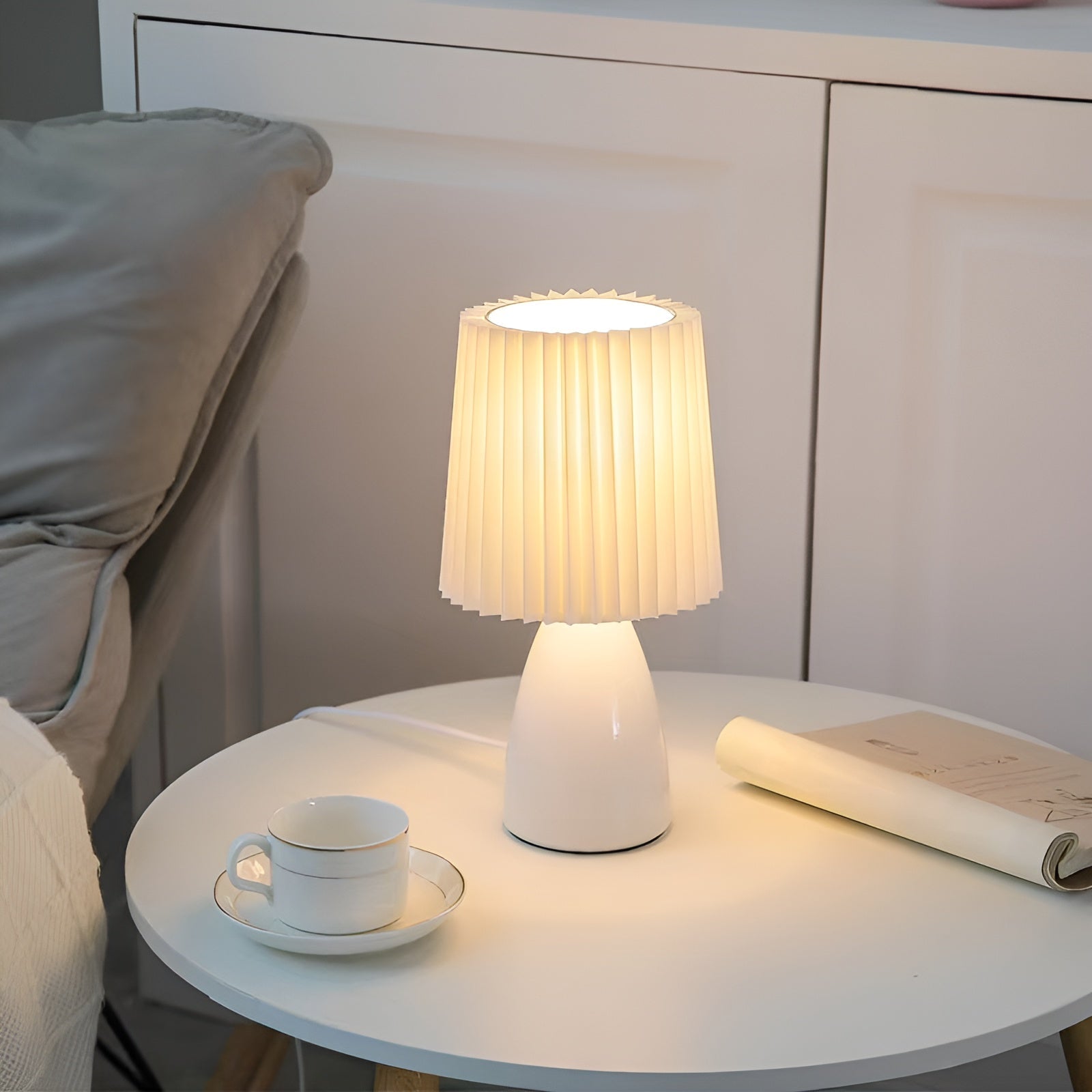 Scandinavian Style Pleated Small Glass Table Lamp