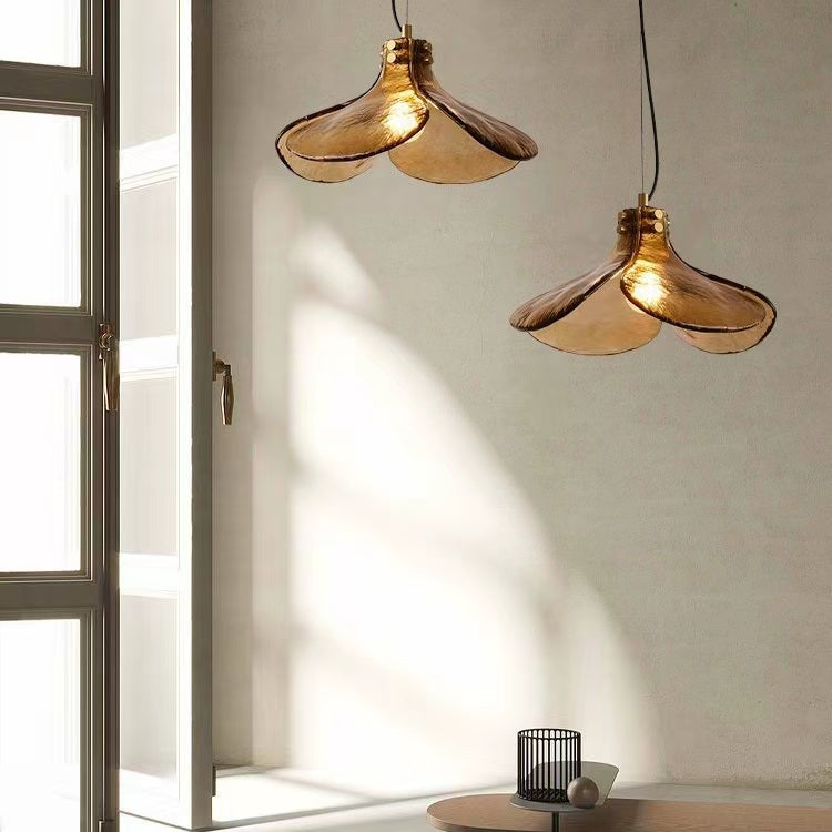 Artistic Flower Amber Glass Pendant Light