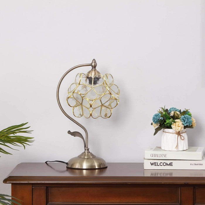 Vintage Romantic Flower Petal Glass Table Lamp