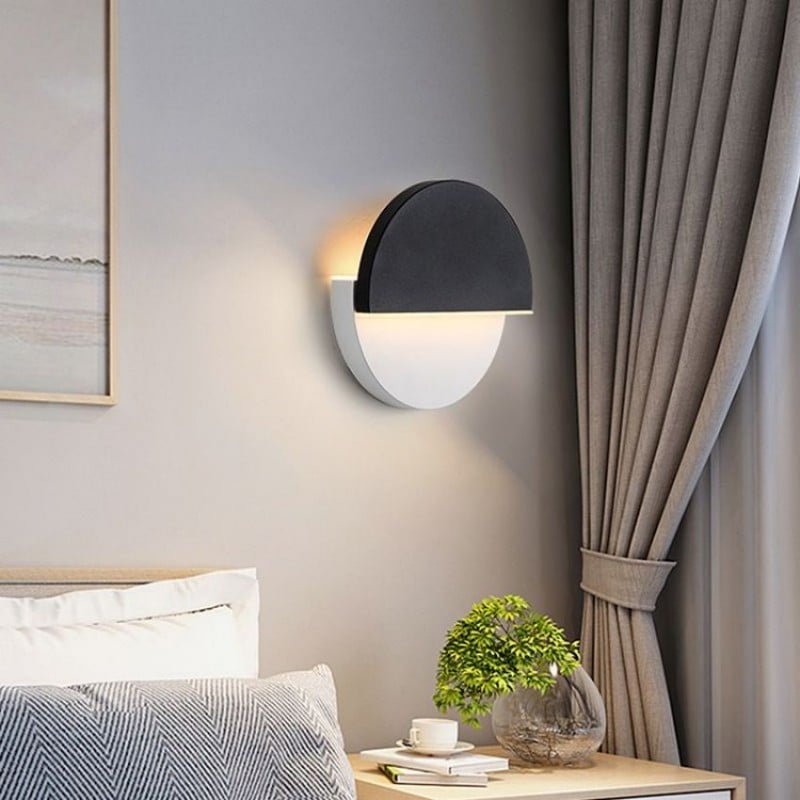 Creative Rotatable Nordic Style Wall Light