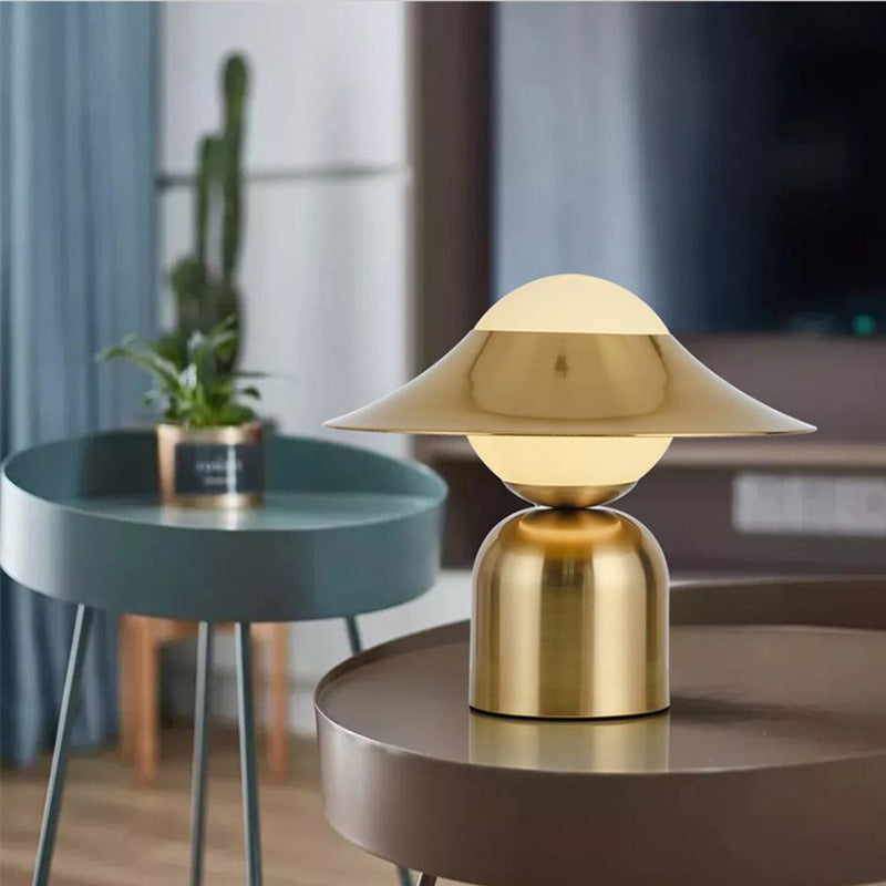 Creative Hat Design Golden Table Lamp