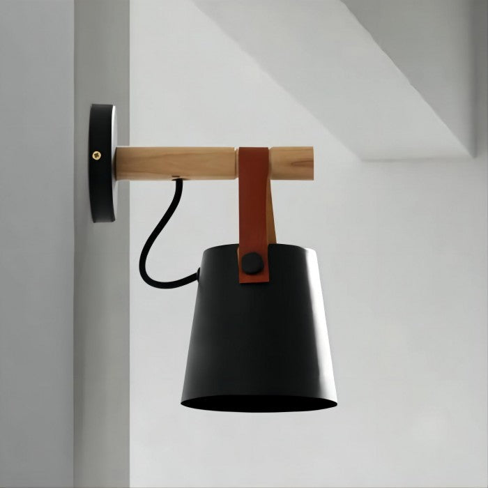 Industrielle Gürteleimer-Wandleuchte aus Eisen