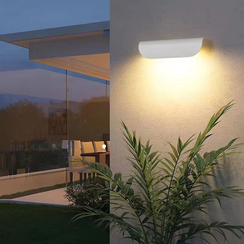 Modern Waterproof LED Outdoor Wall Light