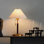 Retro Traditional Pleated Fabric Table Lamp