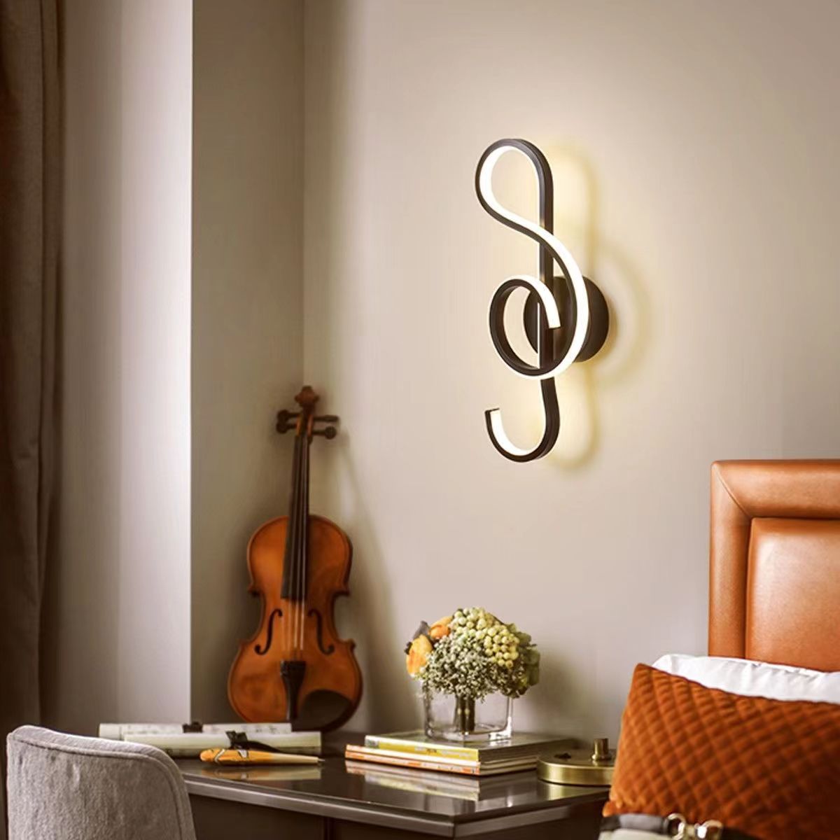 Nordic Creative Musical Note Wall Light