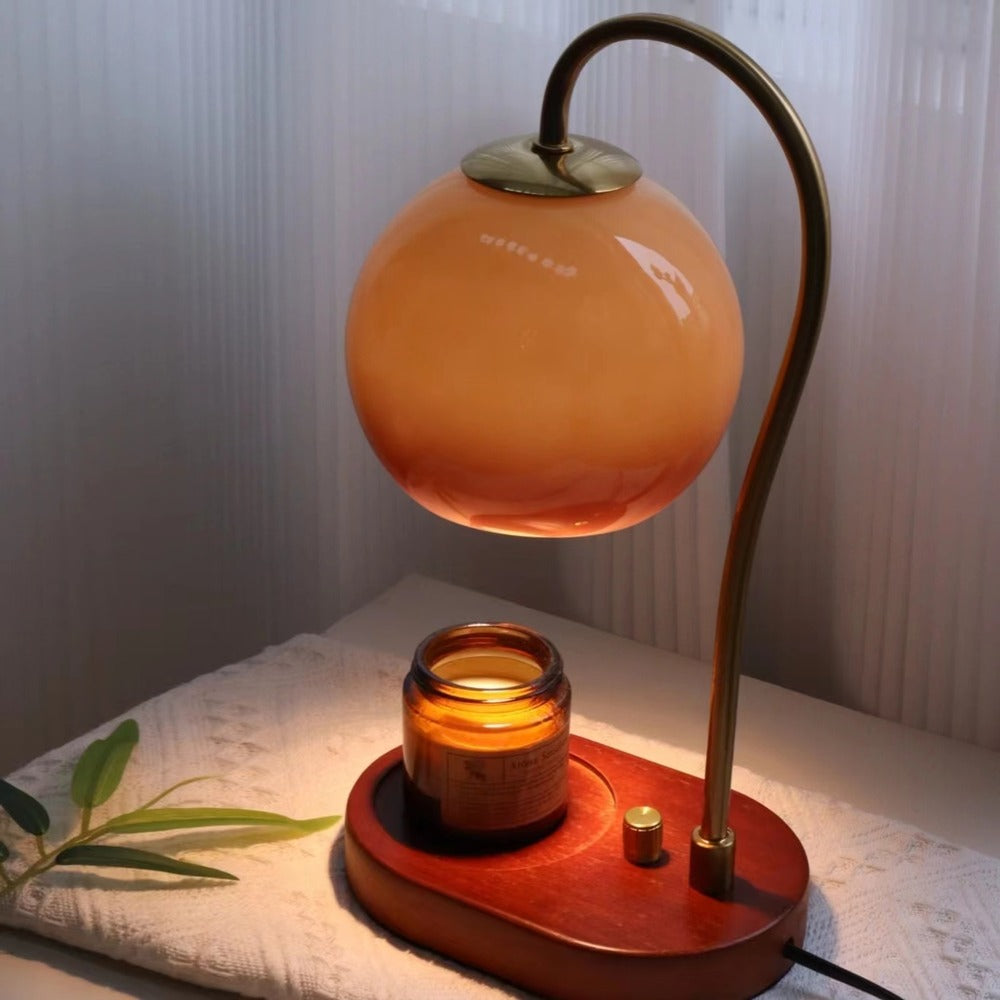 Orangefarbene Retro-Kerzenwärmerlampe im Bauhaus-Stil