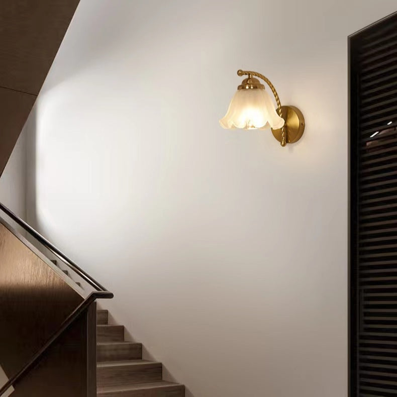 Classic Gold Arm Flower Wall Light